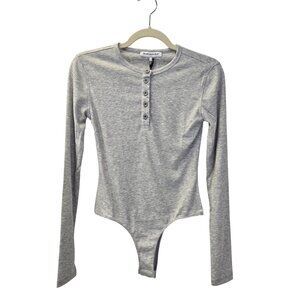 NWT WeWoreWhat Crewneck Henley Bodysuit in Heather Gray Size Small